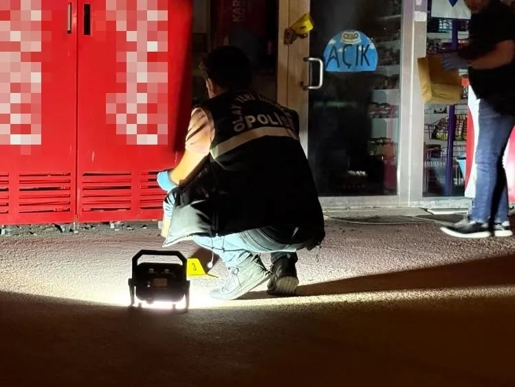 Kayseri'de markete molotoflu saldırı girişimi! Molotof marketin içine girmedi, olası facia önlendi, soruşturma başlatıldı - 2
