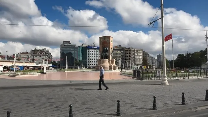 İstanbul’da Kurban Bayramı sakinliği! Yollar ve meydanlar boş kaldı