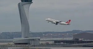Bayramda milyonlar havalimanlarına akın etti