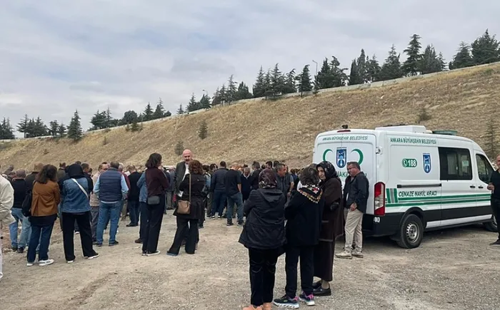 son-dakika-mitten-suriyede-deas-operasyonu-8i-olu-2si-yarali-4u-sag-olarak-ele-gecirildi-1759080620369.jpg Fotoğraf-DHA