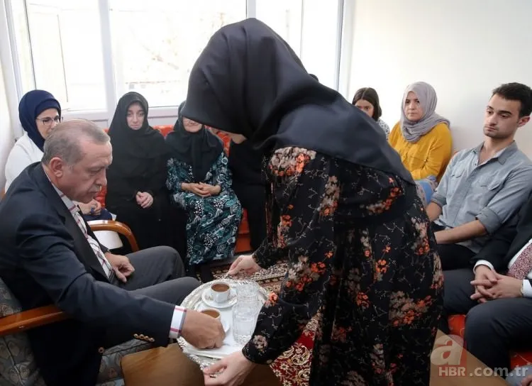 Cumhurbaşkanı Erdoğan'dan şehit ailelerine ziyaret 20