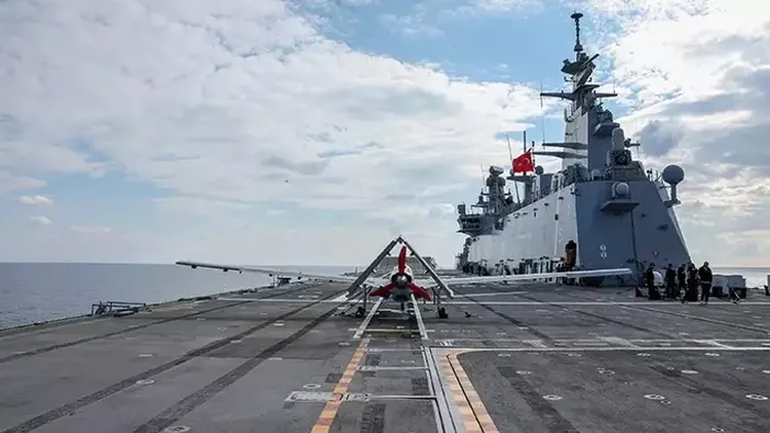 Bayraktar TB3 TCG Anadolu gemisinde 100 sortiyi tamamladı