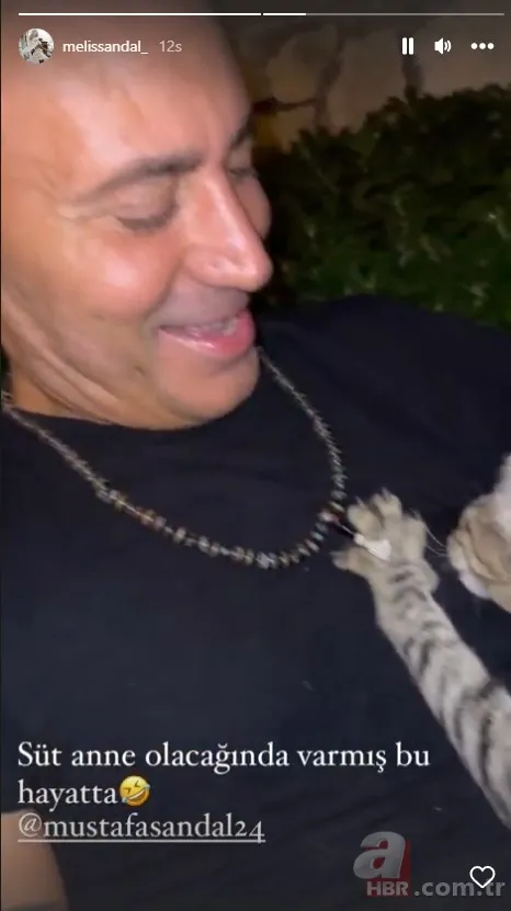 Mustafa Sandal’ın eşi Melis Sandal’ın paylaşımı sosyal medyayı kırdı geçti! “Kim demiş erkek adam emzirmez diye” 7