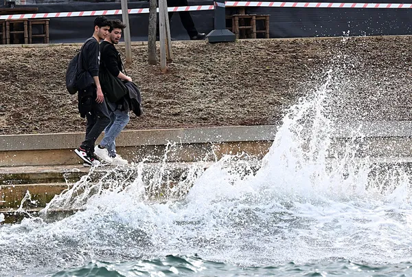 1711360321388.jpg İstanbul'da beklenen yağış! Haritalar güncellendi! İstanbul'da sağanak yağış ne zamana kadar sürecek? - 9