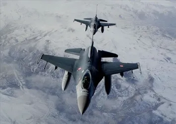 Irak'ın kuzeyine hava harekatı