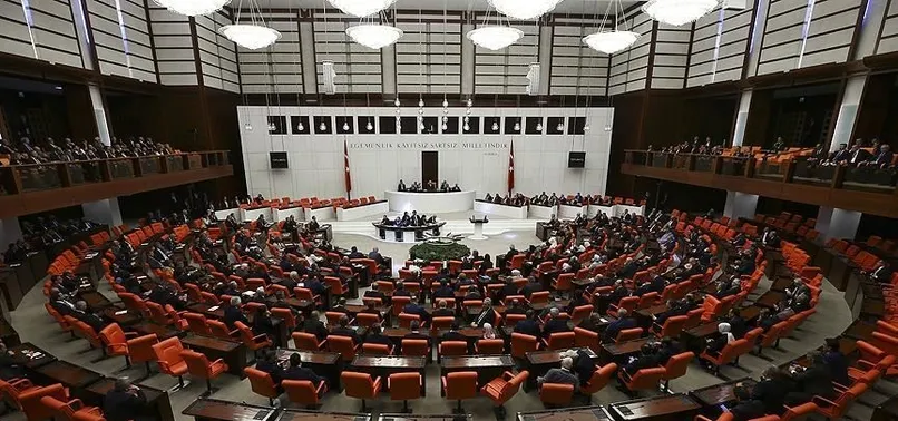 Son dakika: HDP'li Mithat Sancar ve CHP'li Engin Özkoç'un da aralarında bulunduğu 15 milletvekilinin dokunulmazlık dosyaları TBMM'de