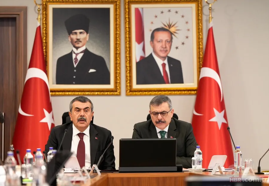 Okullarda güvenlik çemberi genişliyor! Bahçe görevlisi ve dedektörlü güvenlik dönemi 4
