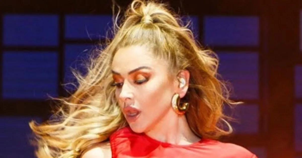 hadise o haliyle saskina cevirdi hadise nin estetiksiz ve makyajsiz halini gorenler taniyamiyor