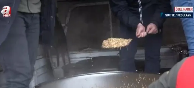 A Haber ekibi Resulayn’da Ahmet Çalık hayır konvoyunu görüntüledi