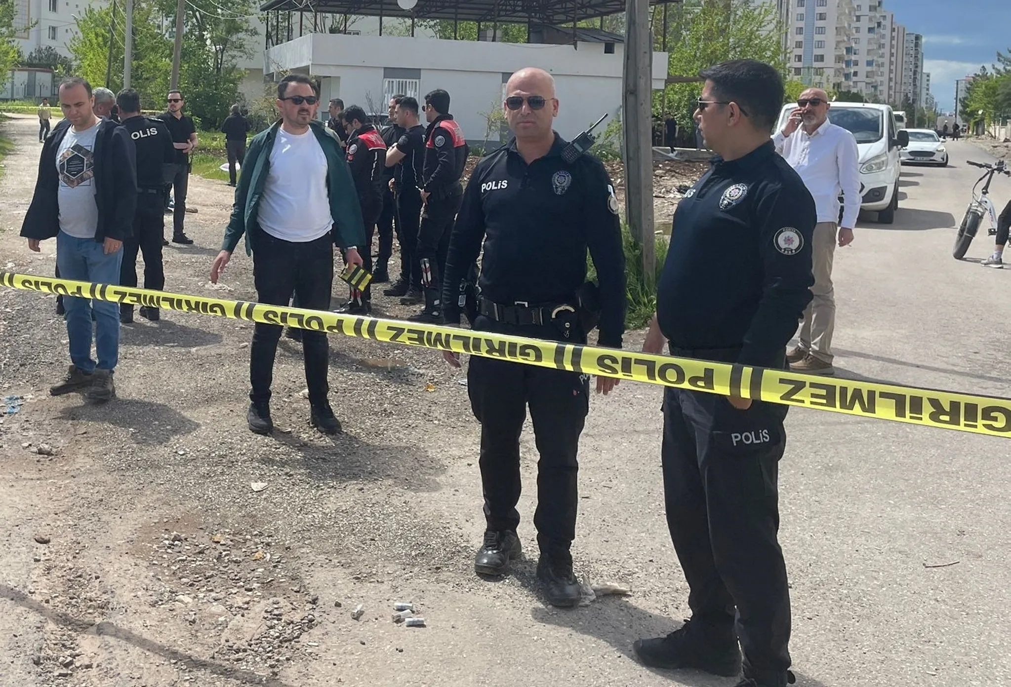Dehşetin adresi Diyarbakır! Silahla çevreye ateş açtı saldırgan gözaltında | 