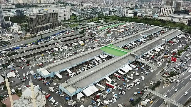 Kısıtlama sonrası Bayrampaşa Sebze ve Meyve Hali'nde yoğunluk - 2