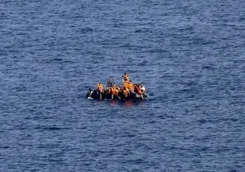 Balıkesir'de 22 düzensiz göçmen yakalandı