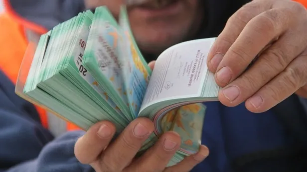 2024-yilbasi-milli-piyango-750000-tl-kazanan-numaralar-hangileri-1703942549341.jpg 2024 yılbaşı Milli Piyango 750.000 TL kazanan numaralar hangileri, belli oldu mu? - 2