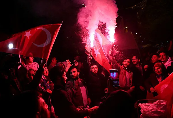 CHP medyasından Ayşenur Arslan ikinci tur için Selahattin Demirtaş çağrısı yaptı: Demirtaş ve Kavala için sandığa gidin