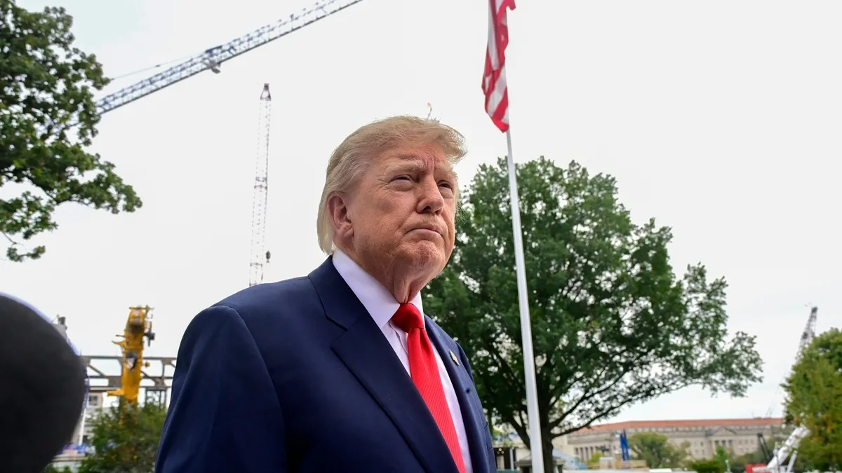 ABD Başkanı Trump'tan peş peşe flaş çıkışlar: Macron, Putin ve İran mesajı