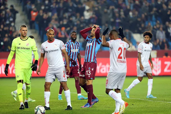 Trabzonspor’a Vitor Hugo’dan kötü haber! Yıldız oyuncu sezonu kapattı