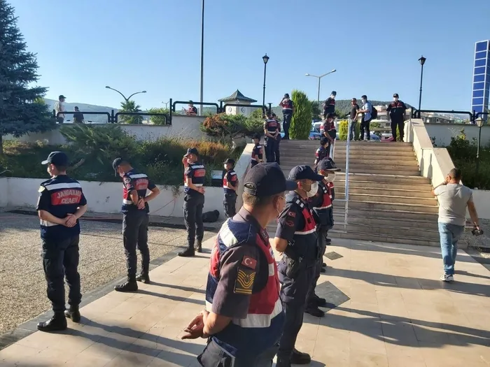 Pınar Gültekin’in katili Cemal Metin Avcı adliyeye getirildi