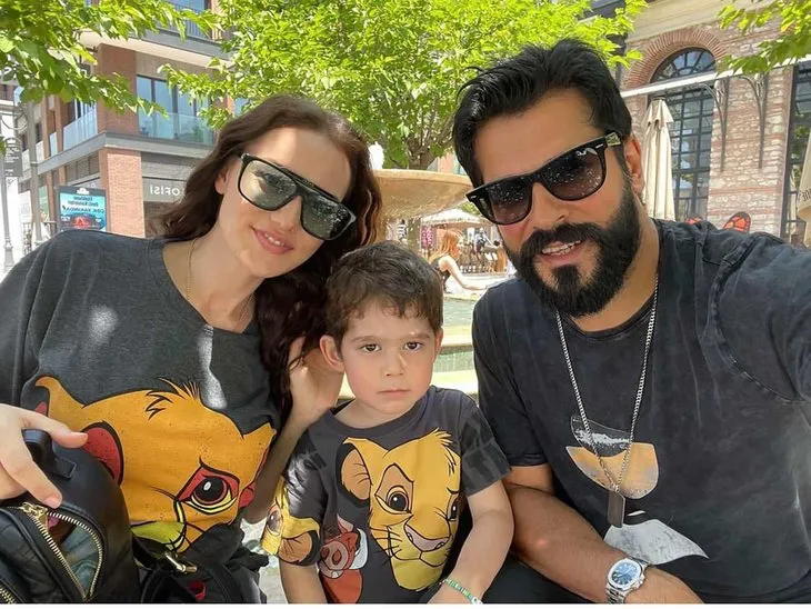 İkisi de aynı Burak Fahriye Evcen ile Burak Özçivit’in küçük oğlu 2 yaşına girdi