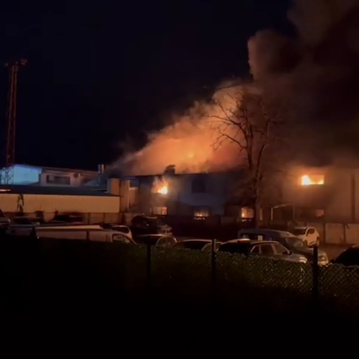 Düzce’de strafor fabrikasında yangın! Düzce Valisi Makas'tan açıklama