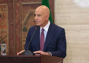 ABD'nin Suriye Özel Temsilcisi Tom Barrack YPG ile görüştü