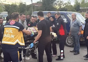 Erbaa'da minibüs ile otomobil çarpıştı: 5 yaralı