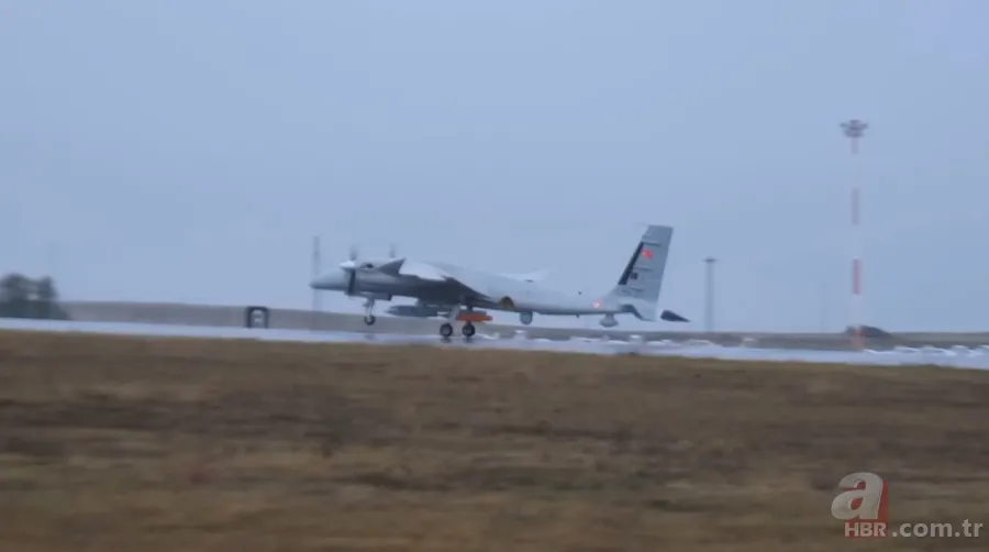 Bayraktar Akıncı 'TOLUN Minyatür Bomba' ile vurdu: 26 bin feet'ten 30 km'deki hedefe tam isabet 14