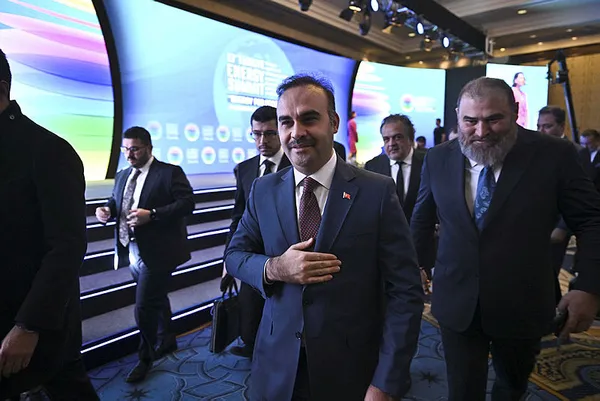 Akkuyu’nun ilk reaktörü hizmete giriyor! Bakan Mehmet Fatih Kacır tarih verdi