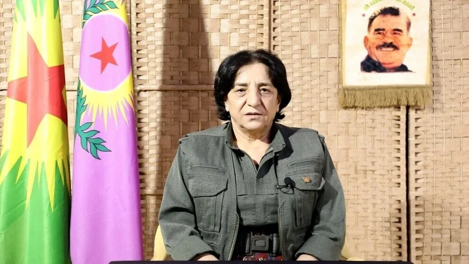 28 Mayıs öncesi Kandil'den Kemal Kılıçdaroğlu'na bir destek daha! Bu kez sahnede PKK'lı Sozdar Avesta var: Öcalan'a özgürlük için oy istedi
