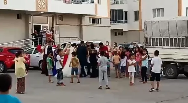 Diyarbakır'da 'korona halayları' devam ediyor - 2