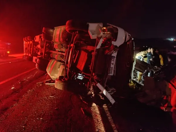 cizrede-trafik-kazasi-1-olu-1712867979764.jpg Cizre’de trafik kazası: 1 ölü - 1
