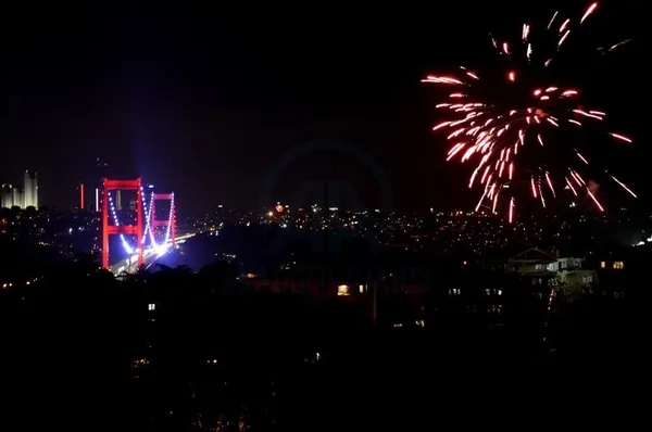 2022 yılbaşı yasağı var mı? Yılbaşında sokağa çıkma yasağı var mı? İçişleri Bakanlığı yılbaşı genelgesi!