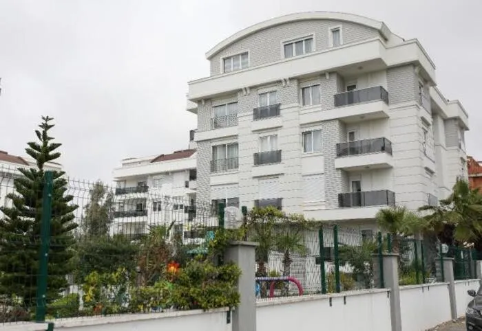 Antalya’da inanılmaz olay! Coronavirüsle savaşan doktor çifte 'evi boşalt' ihtarı çekti - 2