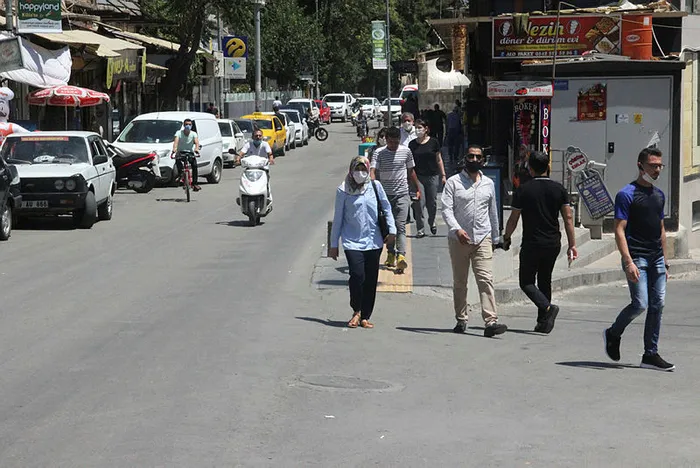 Son dakika: O ilimizde korkutan rakamlar! Yeni koronavirüs vaka sayısı tavan yaptı - 2