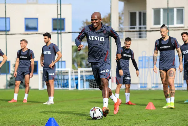 Beşiktaş ve Trabzonspor dev derbide 3 puan peşinde