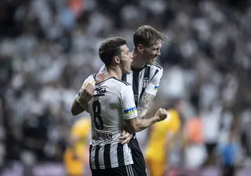 Beşiktaş'ta Salih Uçan sevinci! Derbide sahada