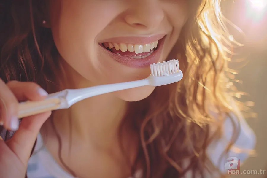 Yanlış yapıyorsunuz! Uzmanlar uyardı: Diş fırçalamada her gün yaptığınız yanlışlar 6