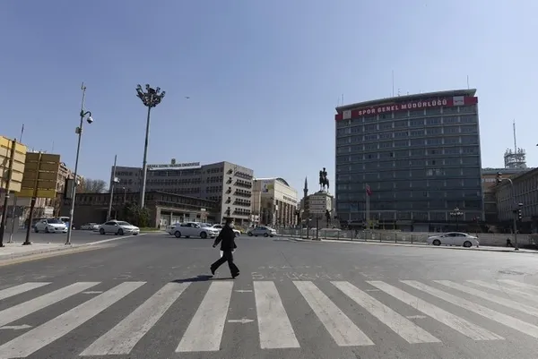 1622434822678.jpg Son dakika: Gözler Kabine toplantısında! 1 Haziran sonrası hangi tedbirler uygulanacak? Kafe ve restoranlar açılacak mı? Sokağa çıkma kısıtlaması kalkıyor mu? - 4