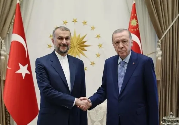 Başkan Recep Tayyip Erdoğan’dan diplomasi trafiği! Elçiler tek tek güven mektubu sundu