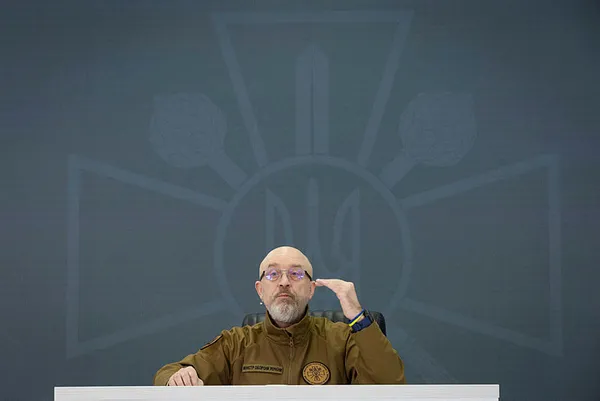 ukraynaya-hangi-savas-ucaklari-verilecek-ukrayna-savunma-bakani-oleksii-reznikovden-rusyayi-kizdiracak-sozler-1675617171151.jpg Ukrayna'ya hangi savaş uçakları verilecek? Ukrayna Savunma Bakanı Oleksii Reznikov'den Rusya'yı kızdıracak sözler - 6