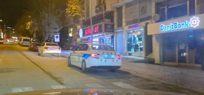 "Yan baktın" kavgasında dehşet! Bacağına saplanan bıçakla karnını yardı