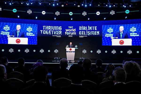 baskan-recep-tayyip-erdogandan-trt-world-forum-etkinliginde-carpici-sozler-gazzede-adil-bir-barisin-kaybedeni-1702047251803.jpg Başkan Recep Tayyip Erdoğan'dan TRT World Forum etkinliğinde çarpıcı sözler: Gazze'de adil bir barışın kaybedeni olmaz - 9