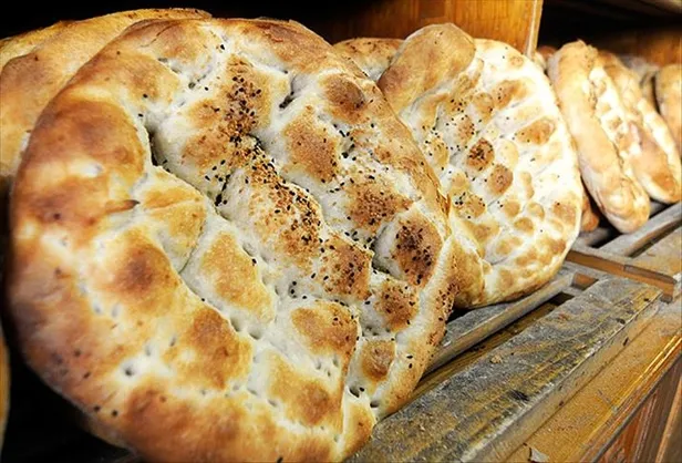 Ramazan pidesi ne kadar? İstanbul 2022 susamlı ve yumurtalı Ramazan pidesi fiyatı kaç TL oldu?