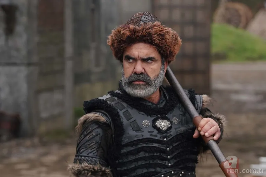 Kuruluş Osman’da heyecan dorukta! Sultan Alaeddin Osman Bey’in ölüm fermanını veriyor 10