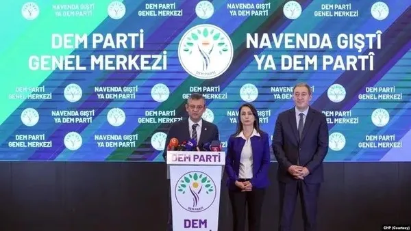 CHP ile DEM Parti arasındaki ittifak kızışıyor! İstanbul’da 4 ilçe İBB’de birlikte yönetim talebi | Başak Demirtaş’ın adaylık çıkışı...