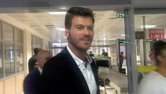 Kıvanç Tatlıtuğ vergi kaçırdığı iddiasıyla hakim karşısına çıktı - 1