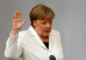 Merkel Başbakanlık yeminini etti