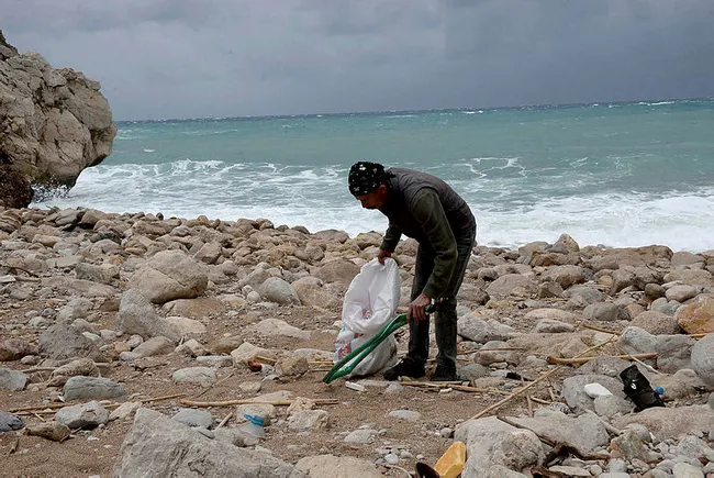 Şehir hayatını bırakıp dağ evine yerleşti! Balıkçılık yaparak haftalık 2 bin lira kazanıyor - 2