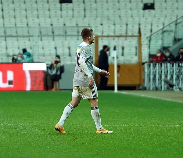son-dakika-trabzonspor-dorukhan-tokozu-kapa-bildirdi-1627581751016.jpg Son dakika: Trabzonspor, Dorukhan Toköz'ü KAP'a bildirdi - 2