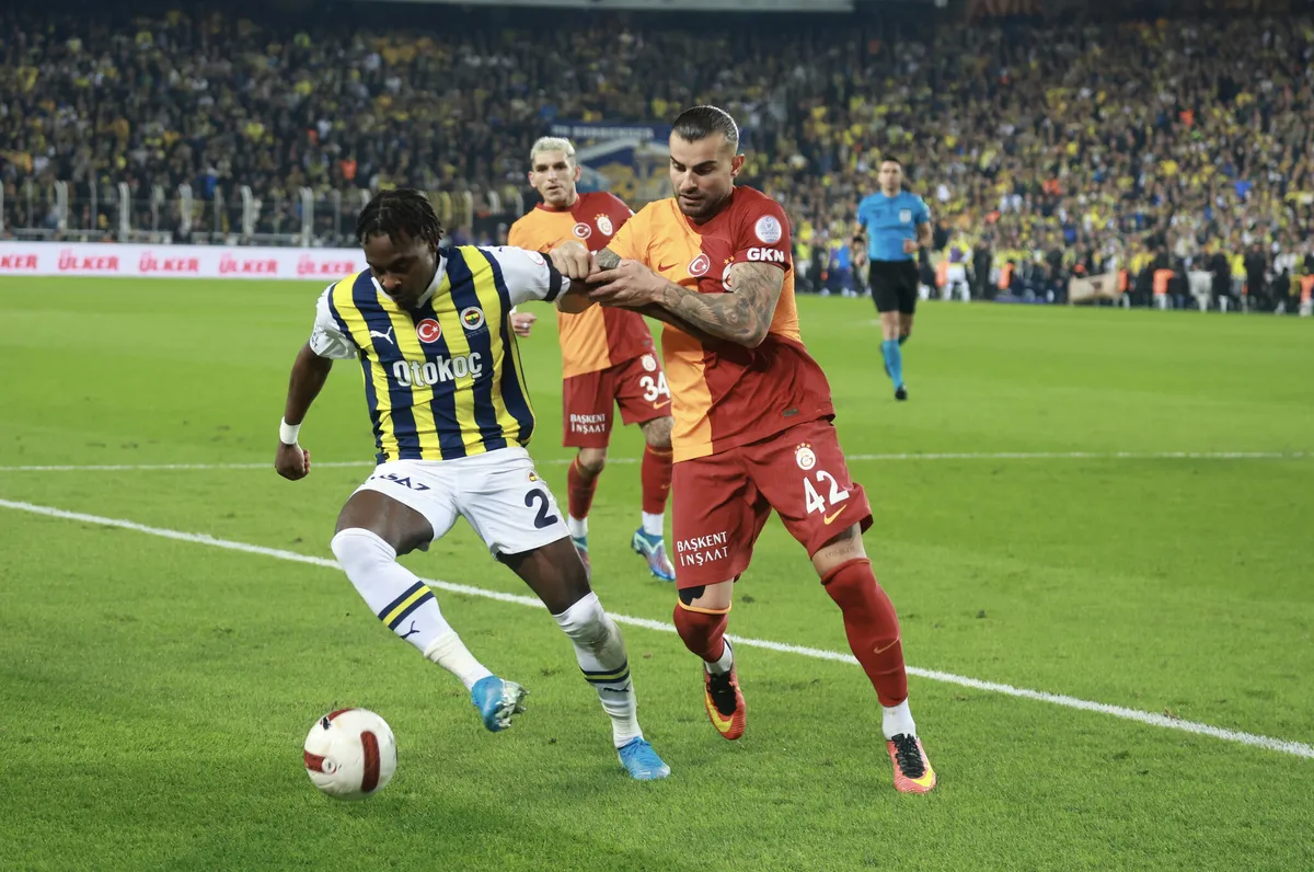 galatasaray-fenerbahce-derbisinin-tarihi-belli-oldu-tffden-beklenen-karar-geldi-1792504624809.jpg Galatasaray-Fenerbahçe derbisinin tarihi belli oldu! TFF'den beklenen karar geldi - 1