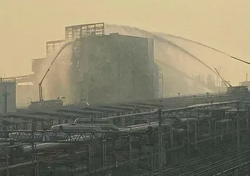 Kocaeli'de gübre fabrikasında korkutan yangın